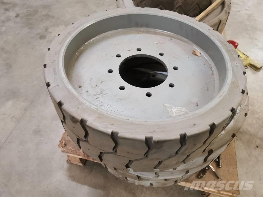 JLG E 300 AJP Gume, točkovi i felne