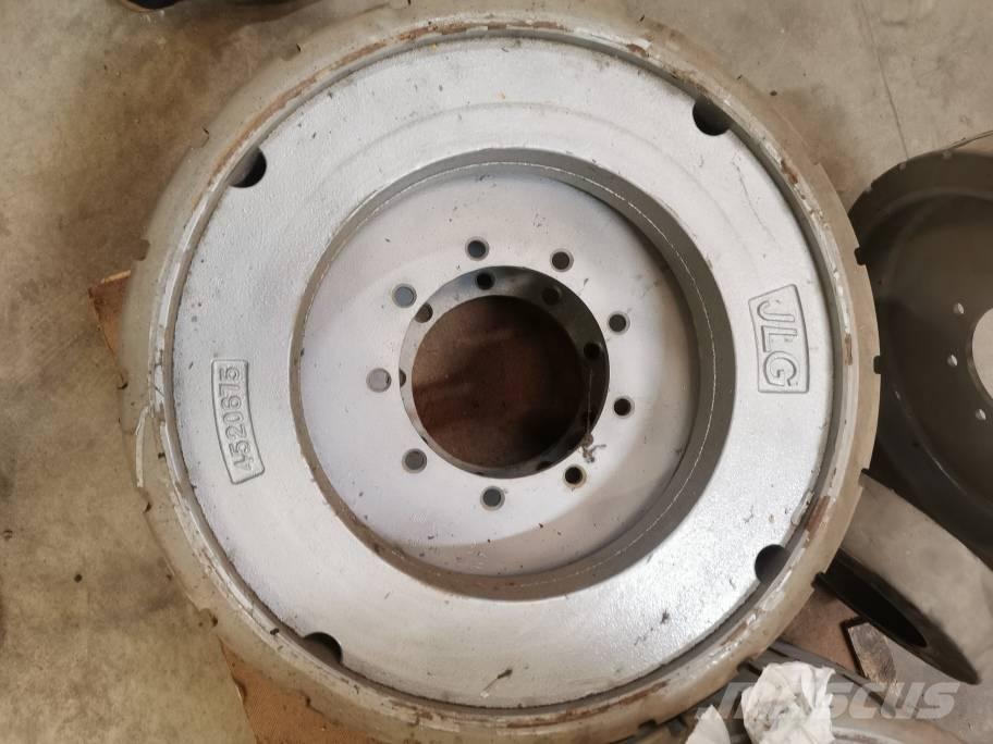 JLG E 300 AJP Gume, točkovi i felne