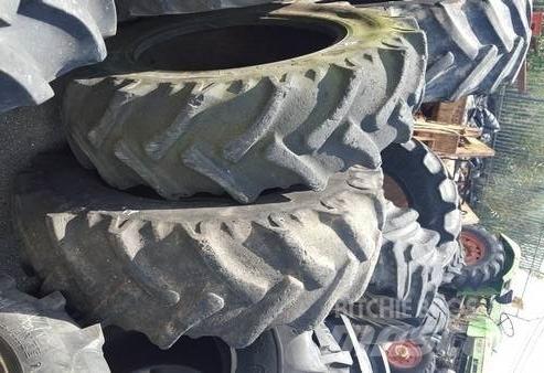  Pneus 12.4R24 Gume, točkovi i felne