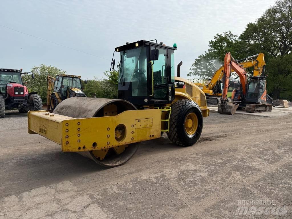 CAT CS 74 B Valjci sa jednim bubnjem