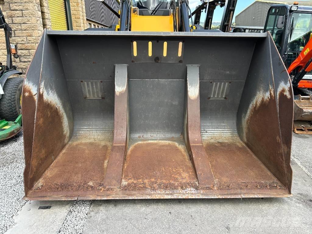 Volvo Toe Tip Bucket Utovarivači na točkove