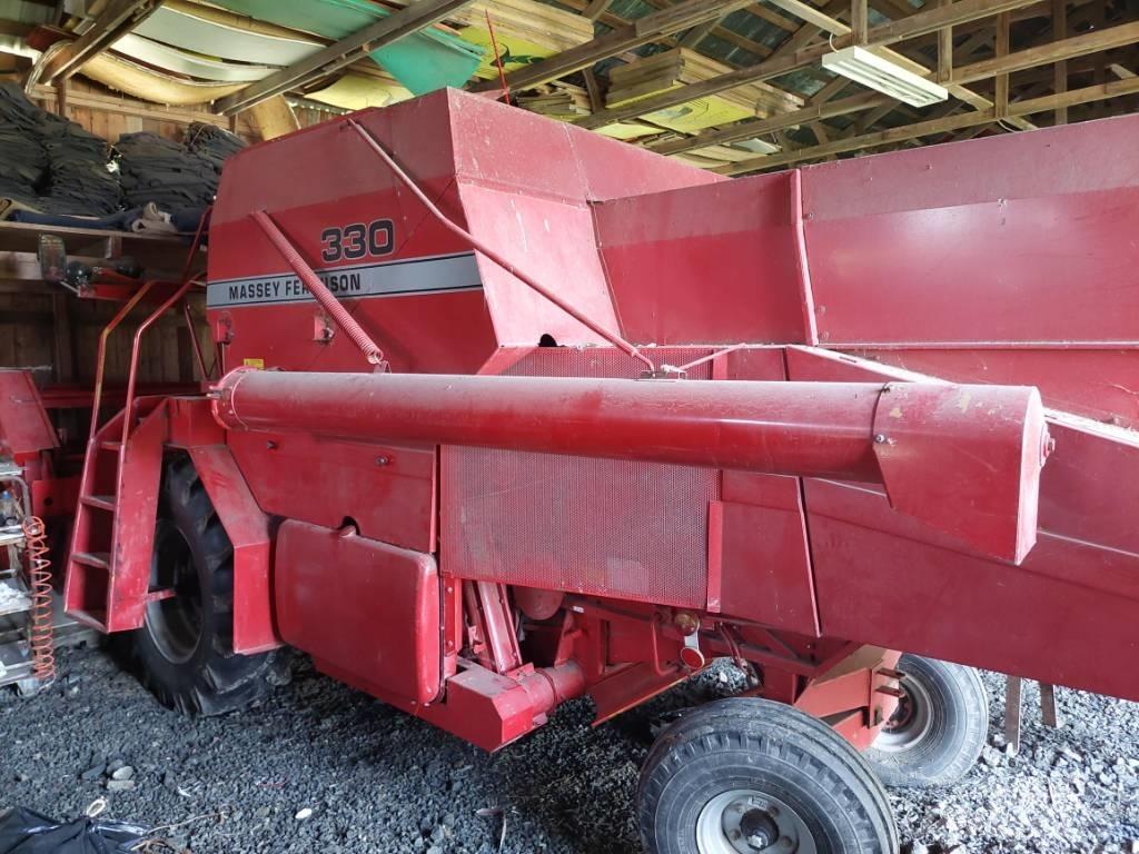 Massey Ferguson 330 Kombajni