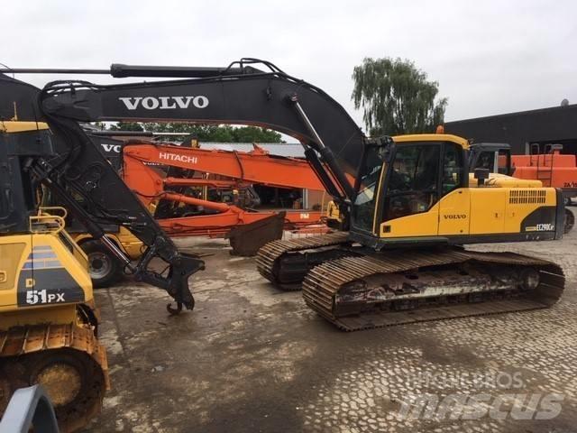 Volvo EC290C Bageri guseničari