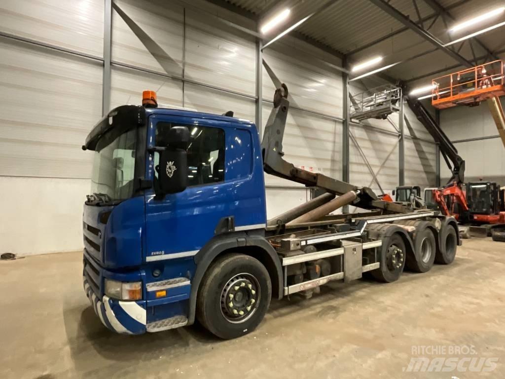 Scania P 360 Rol kiper kamioni sa kukom za podizanje tereta