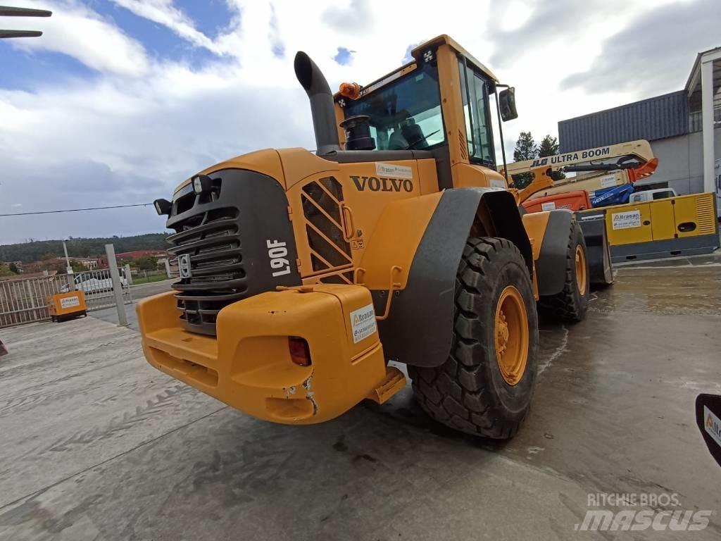Volvo L 90 F Utovarivači na točkove