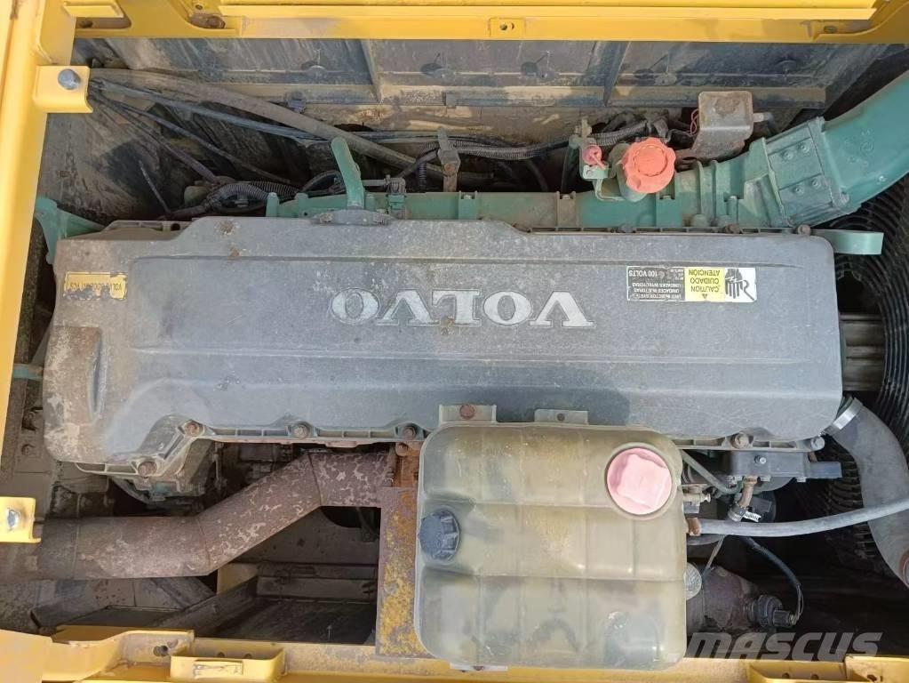Volvo EC 480 Bageri guseničari