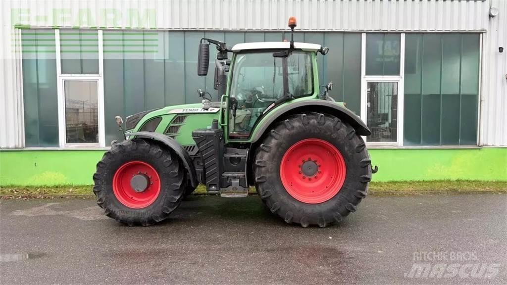 Fendt 724 profi + Traktori