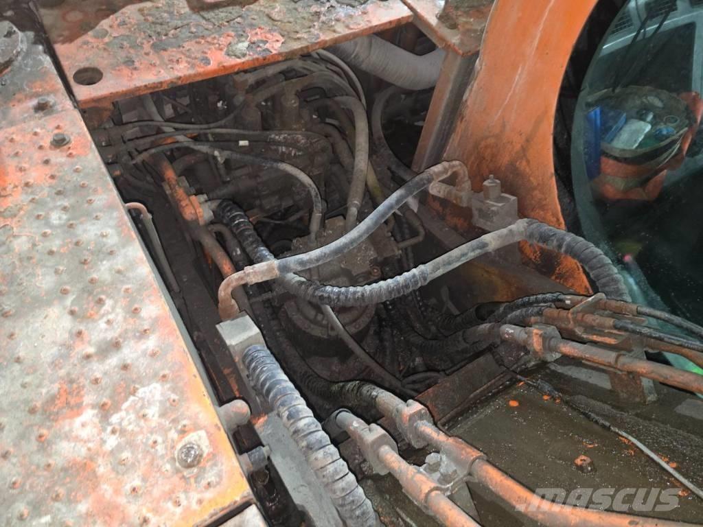 Doosan DX 210 W Bageri točkaši