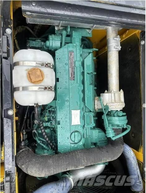 Volvo EC210D Bageri guseničari