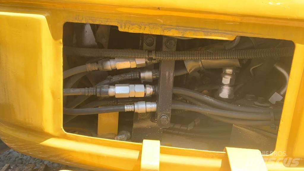 Komatsu PC 40 Bageri guseničari