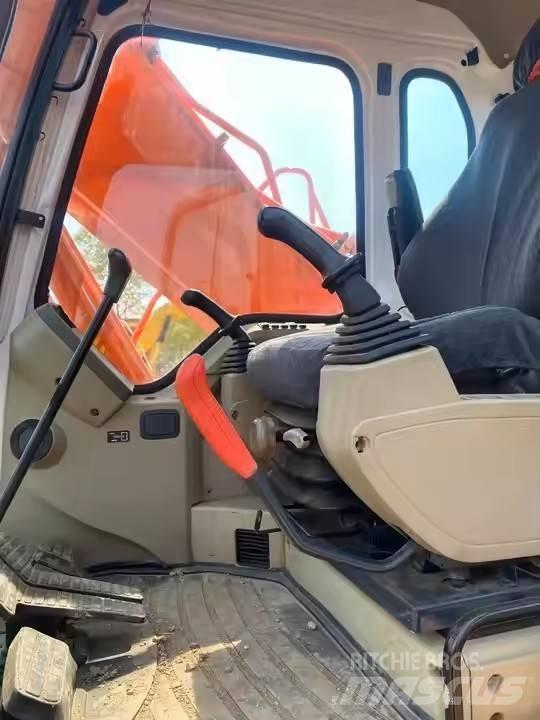 Doosan DH150 Bageri guseničari