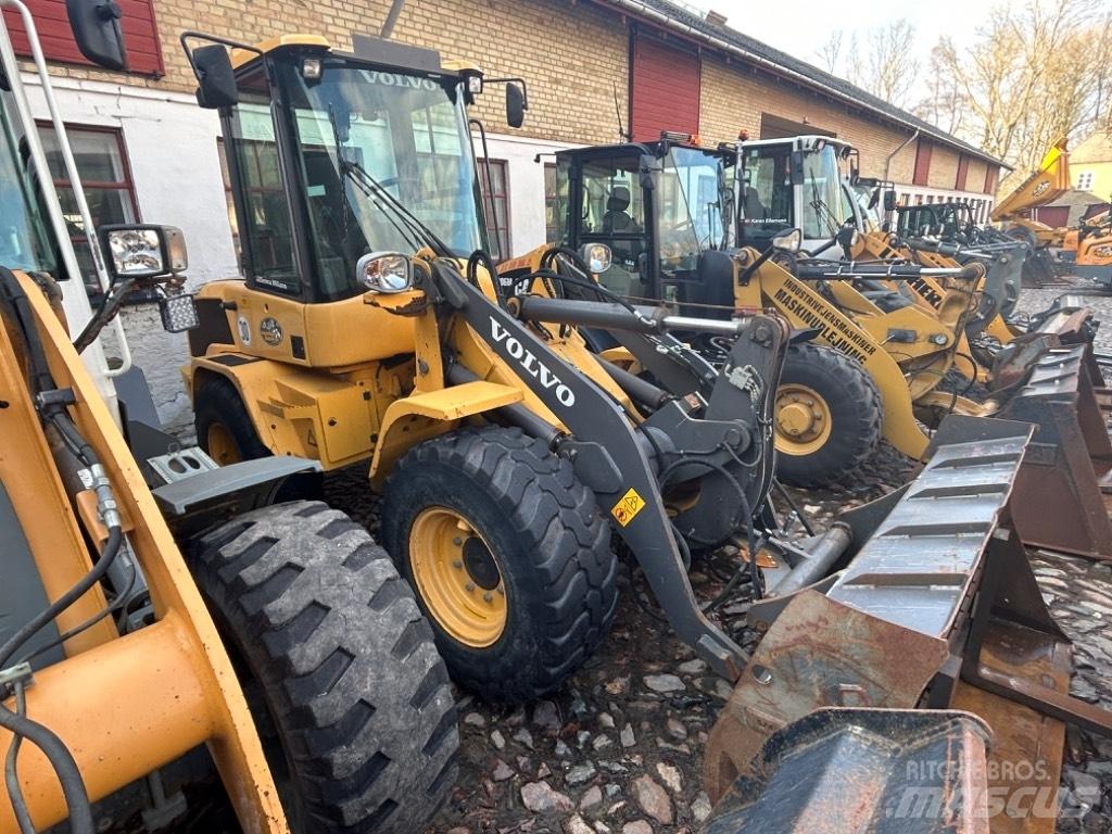 Volvo L 30 G Utovarivači na točkove