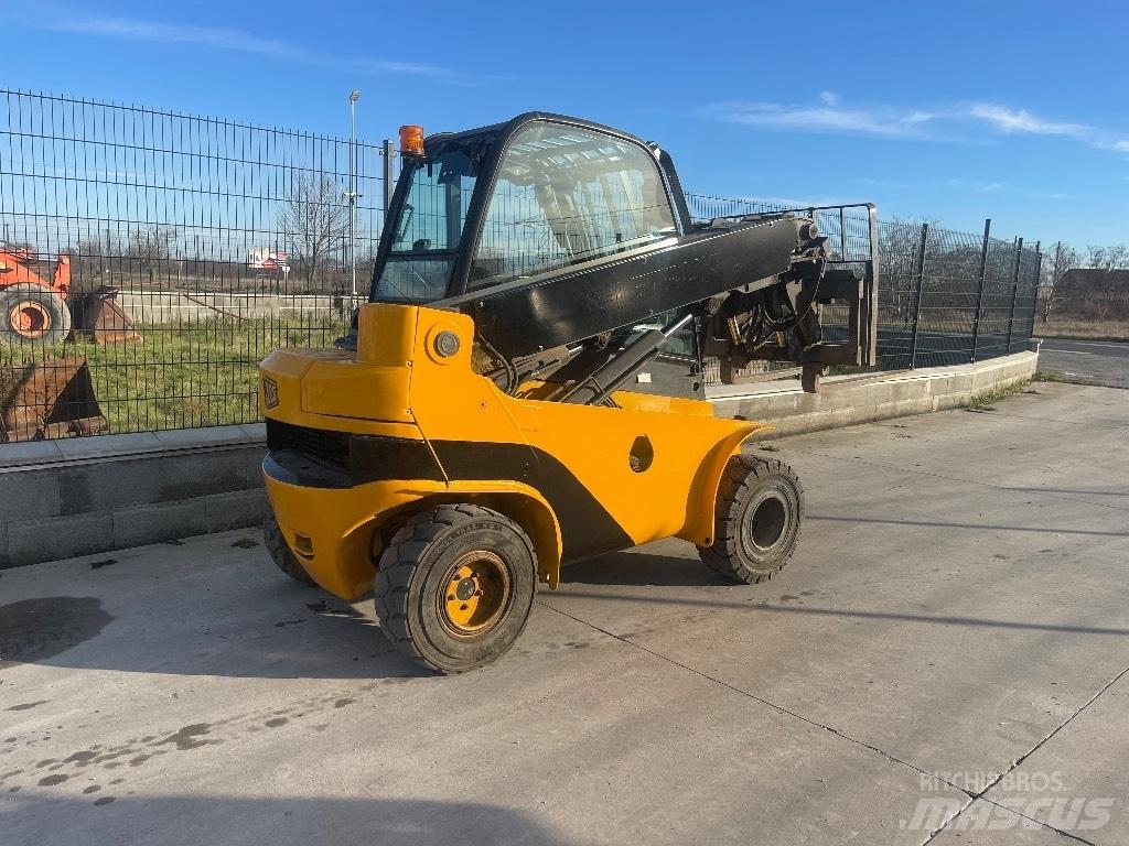 JCB TLT 30 D 4x4 Teleskopski viljuškari