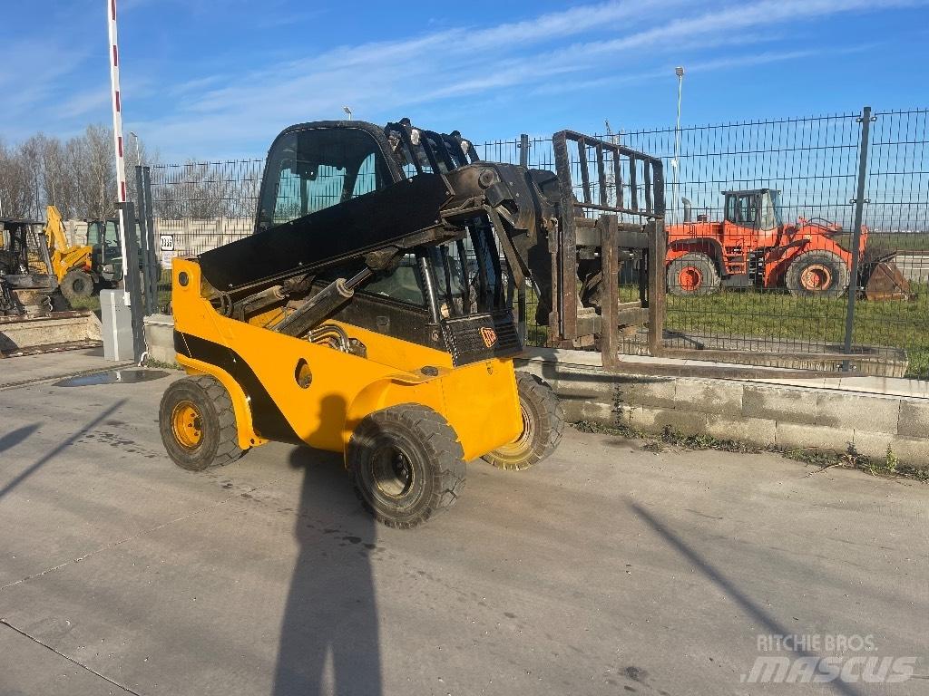 JCB TLT 30 D 4x4 Teleskopski viljuškari