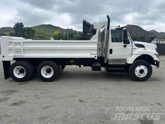 International 7400 Kiperi kamioni