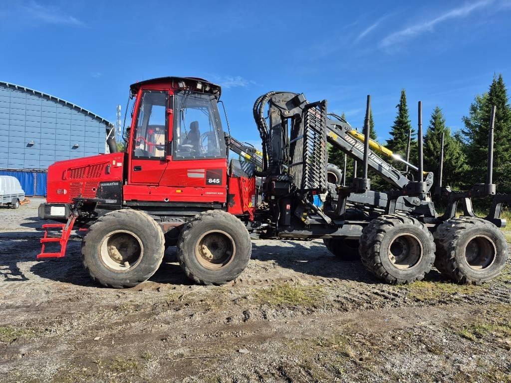 Komatsu 845 Forvarderi