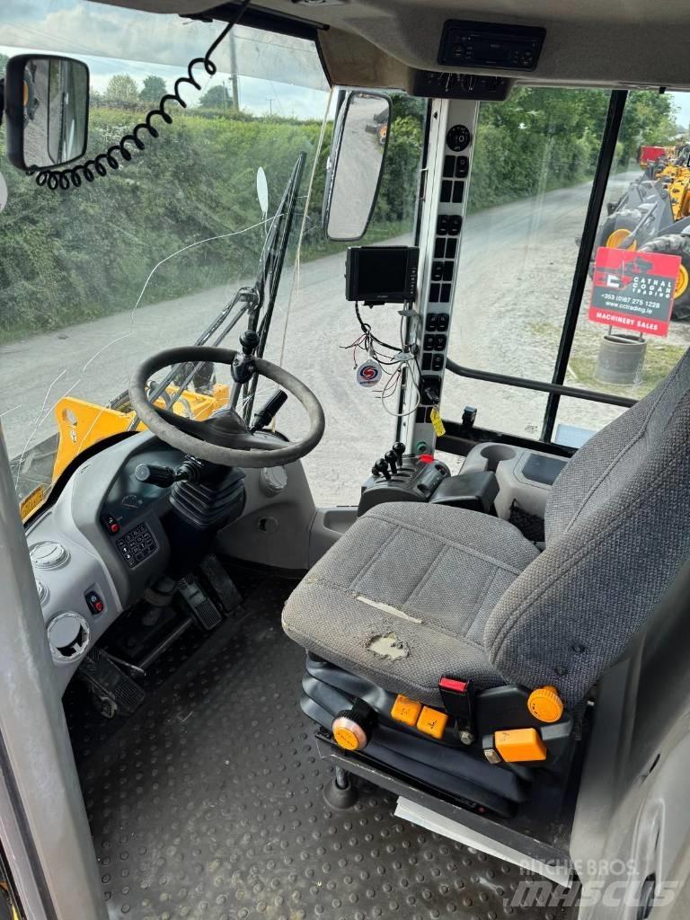 Volvo L 120 F Utovarivači na točkove