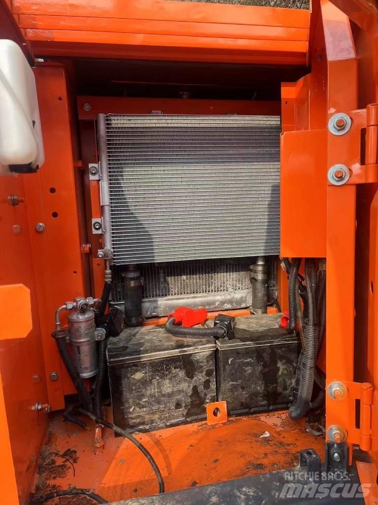 Hitachi ZX70 Bageri guseničari
