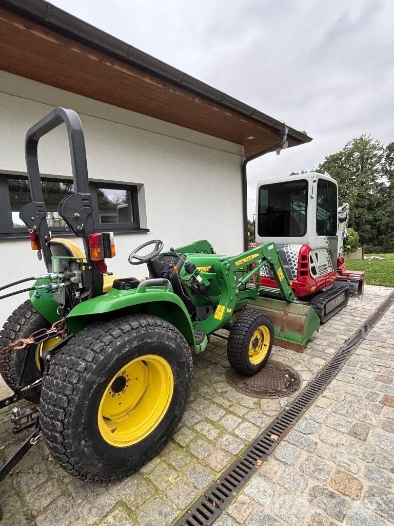 John Deere 3036 E Manji traktori