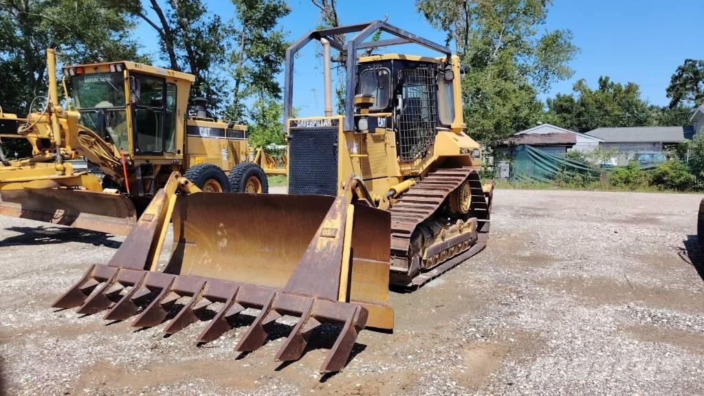 CAT D 5 M XL Buldožeri guseničari