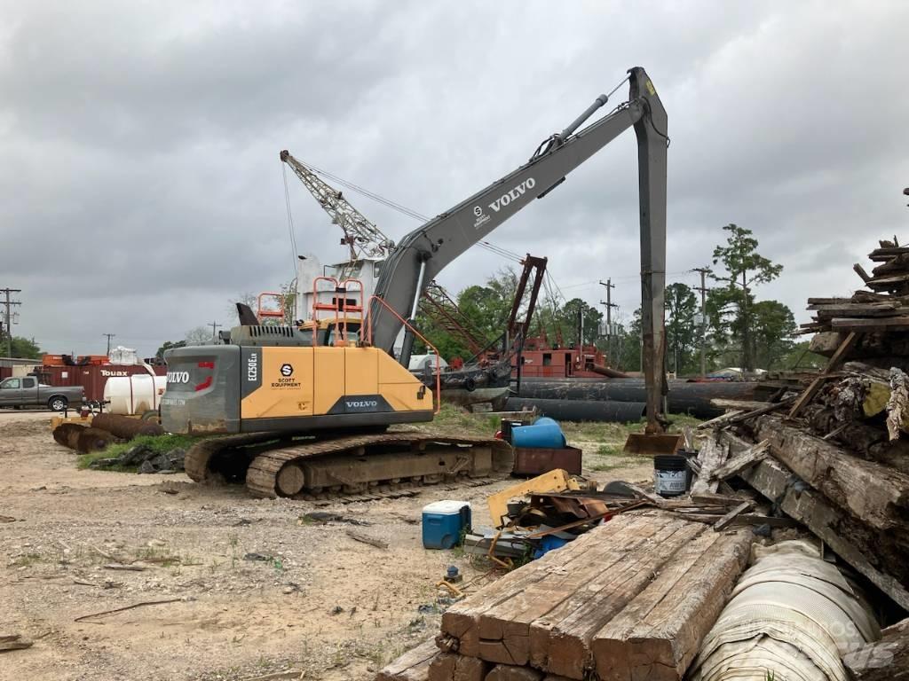 Volvo EC250E LR Bageri guseničari