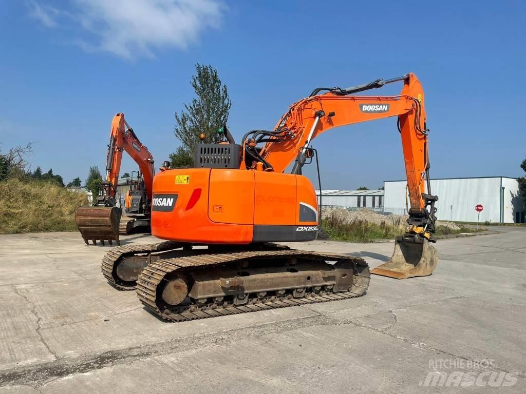 Doosan DX 235 LCR-5 Bageri guseničari