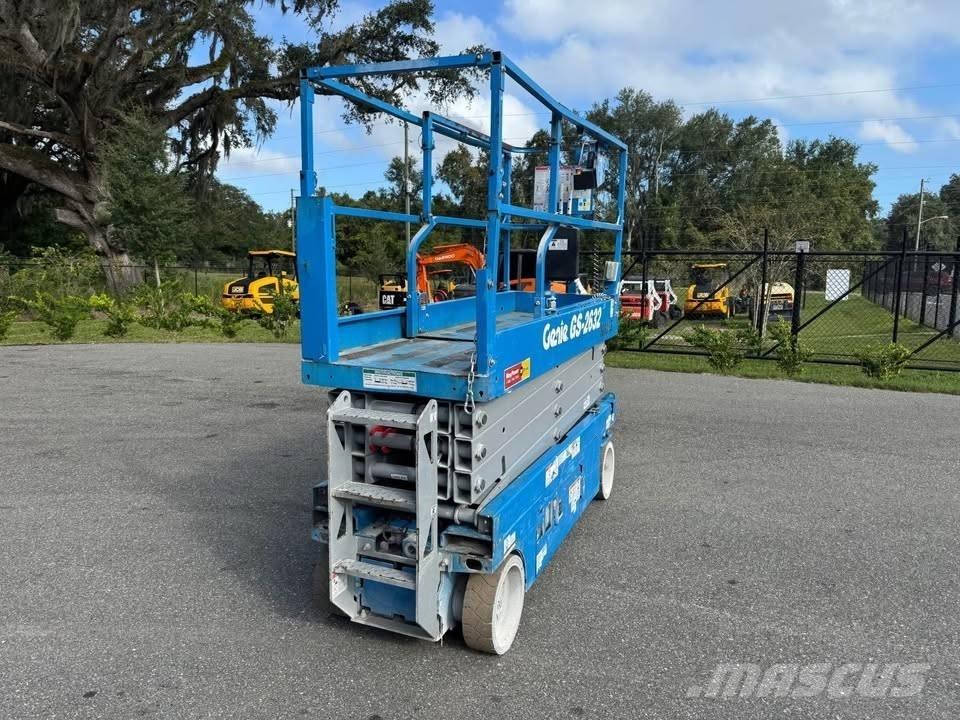 Genie GS 2632 Makazaste platforme
