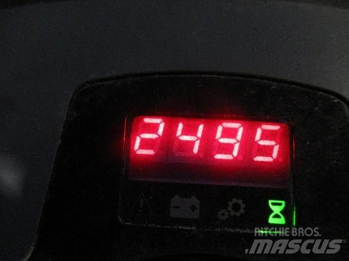 BT LPE 200 Nisko podizni električni viljuškar sa stajalištom