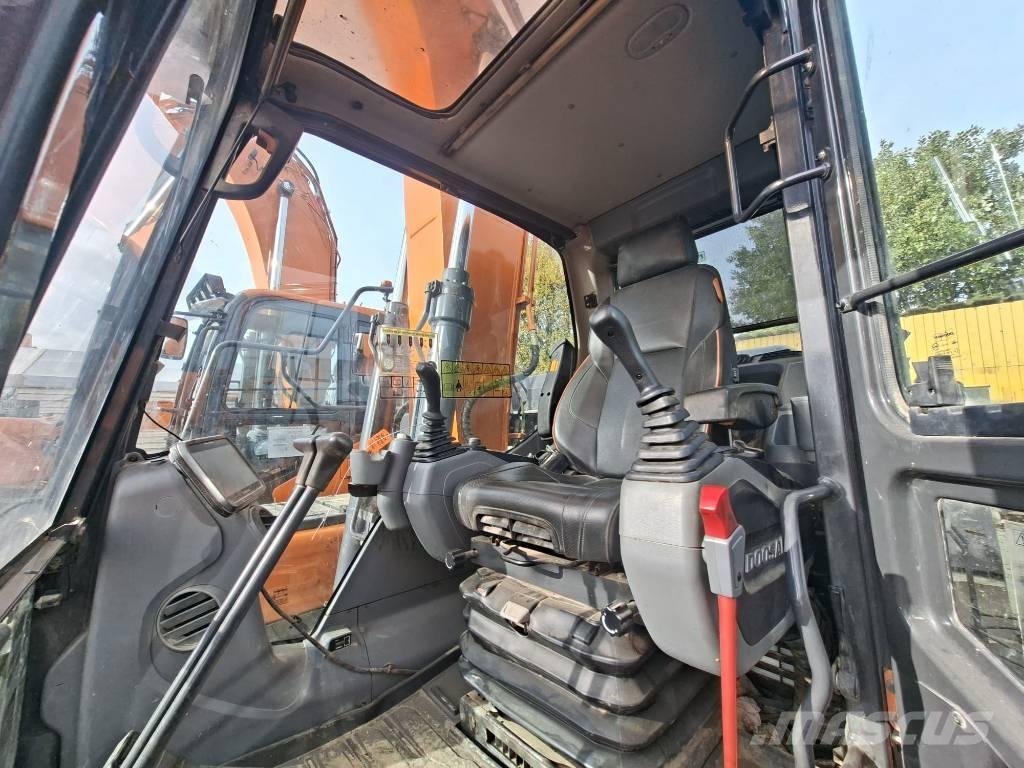 Doosan DX 140 LC Bageri guseničari
