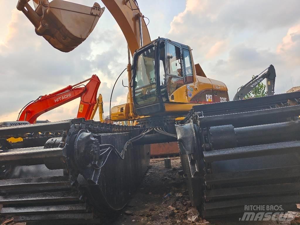 CAT 320 C Polovni amfibijski bageri