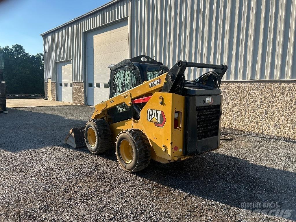 CAT 272 D3 Skid steer mini utovarivači