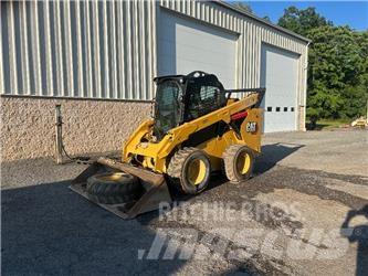 CAT 272 D3 Skid steer mini utovarivači