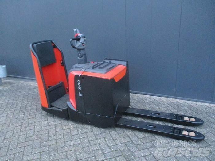 Toyota LPE 250 Nisko podizni električni viljuškar sa stajalištom
