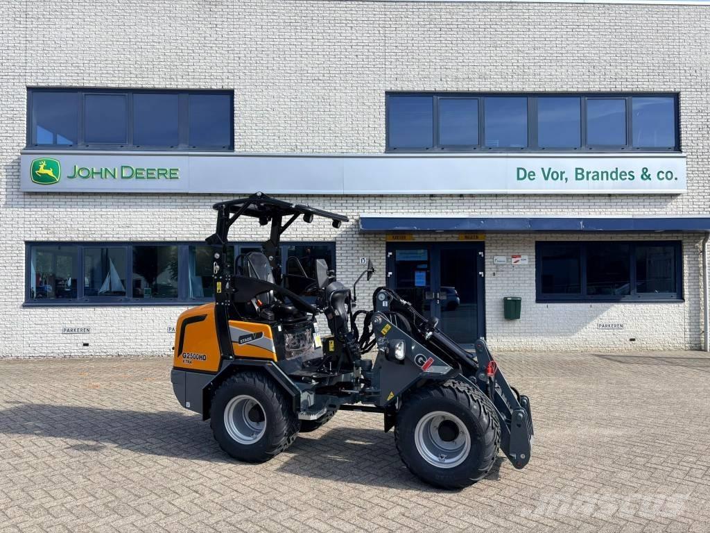 Giant G2500HD Xtra Mini utovarivači