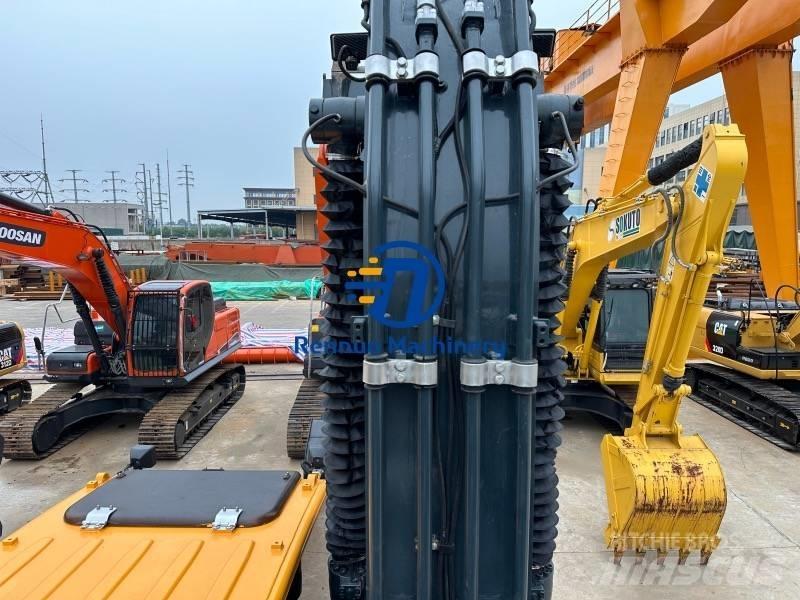Hyundai R220LC-9S Bageri guseničari