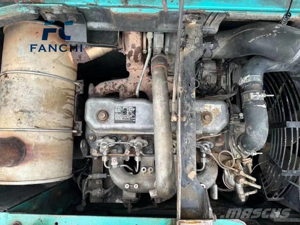 Kobelco SK 135 SR Bageri guseničari