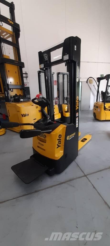 Yale MS12X Ručni električni viljuškar