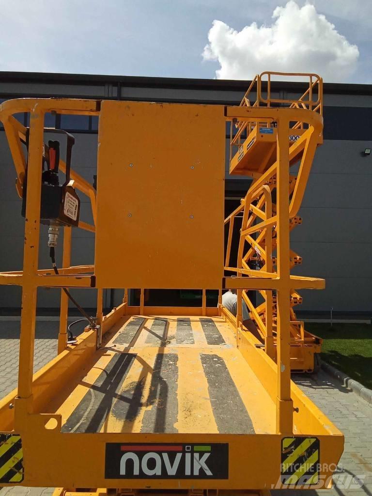 Haulotte Compact 12 Makazaste platforme