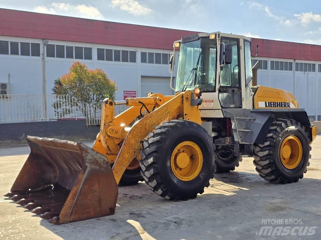 Liebherr L522 Utovarivači na točkove