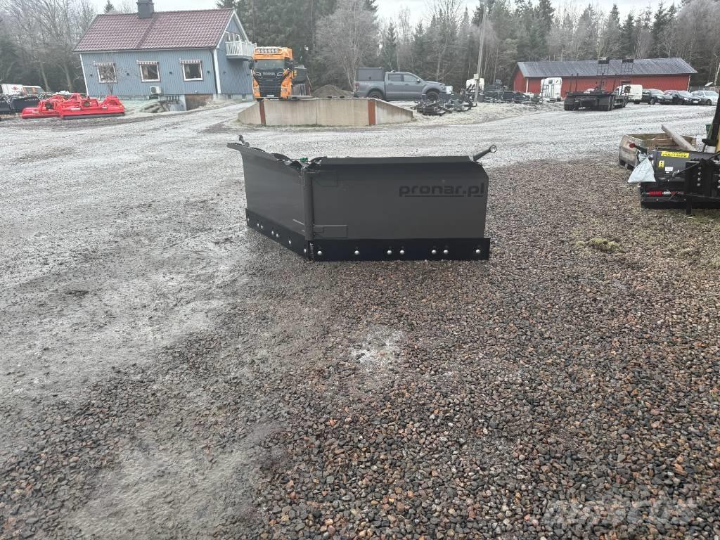 Pronar PUV 3300 Snežne daske i plugovi