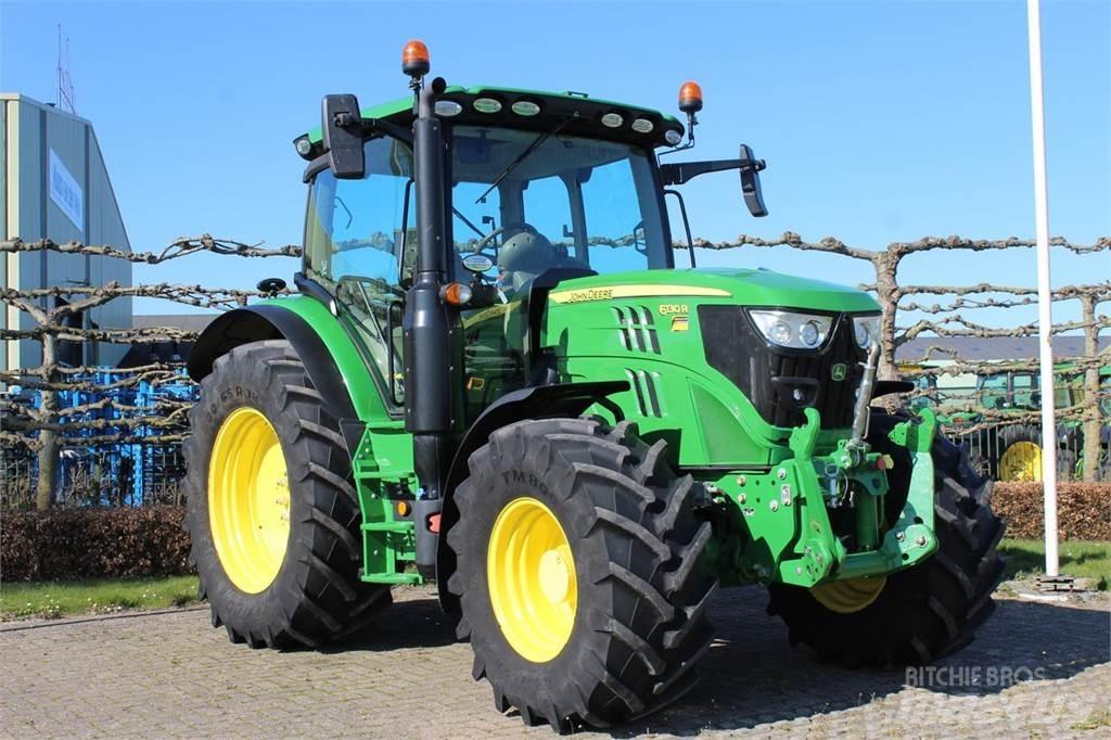 John Deere 6130R Traktori