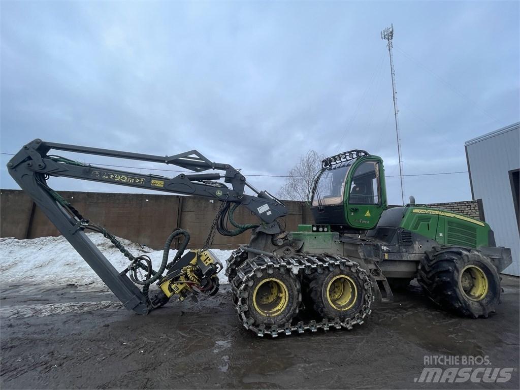 John Deere 1070G Harversteri