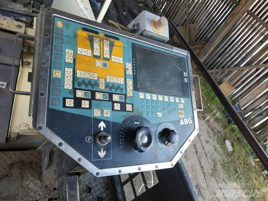 ABG Titan 125 Asfaltni finišeri