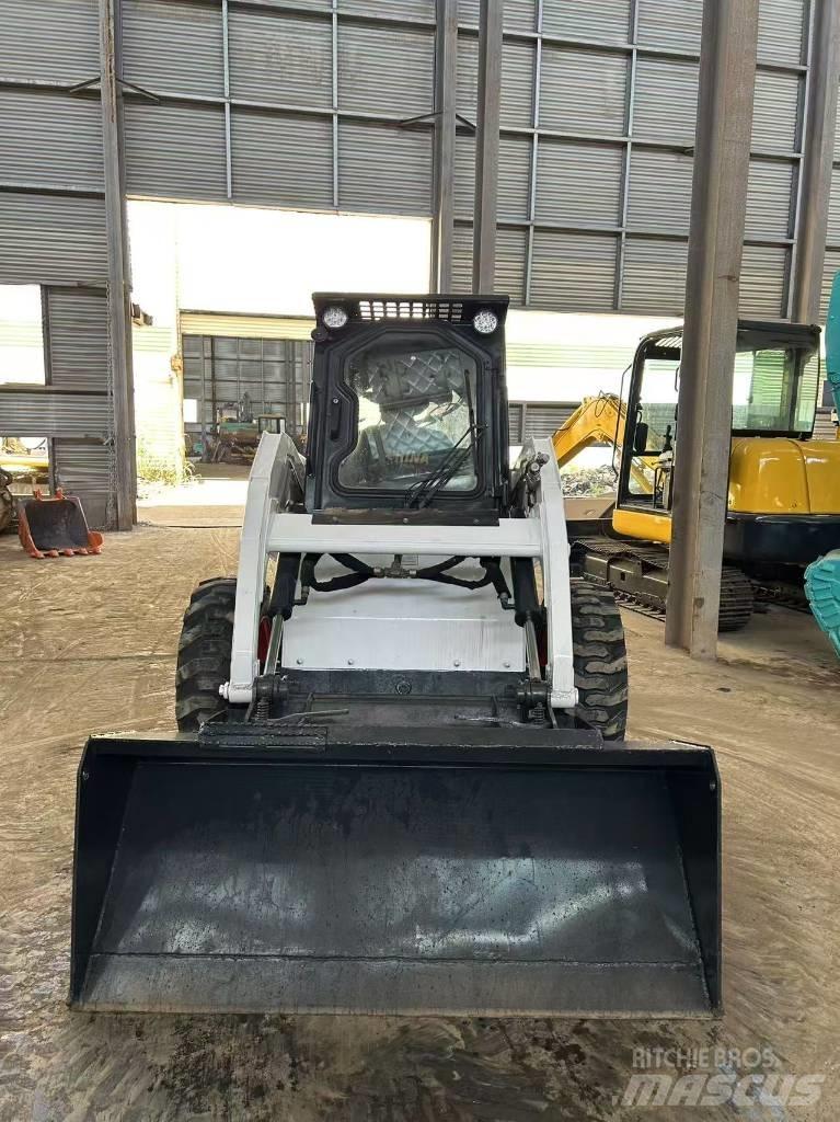 Bobcat S130 Skid steer mini utovarivači