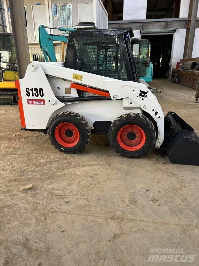 Bobcat S130 Skid steer mini utovarivači