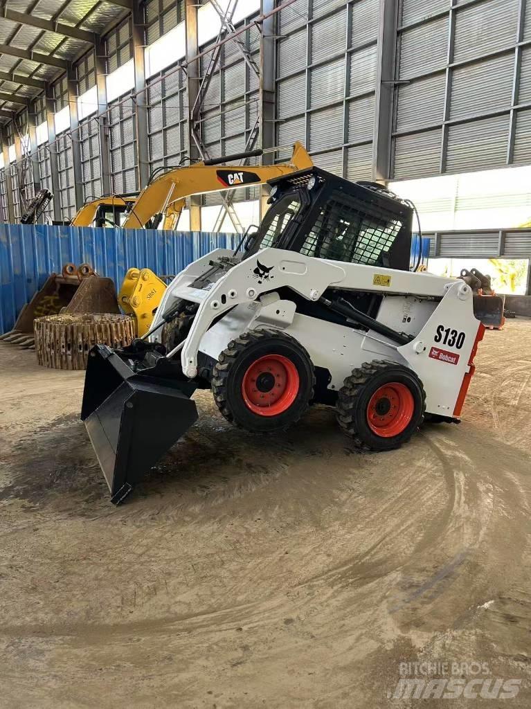Bobcat S130 Skid steer mini utovarivači