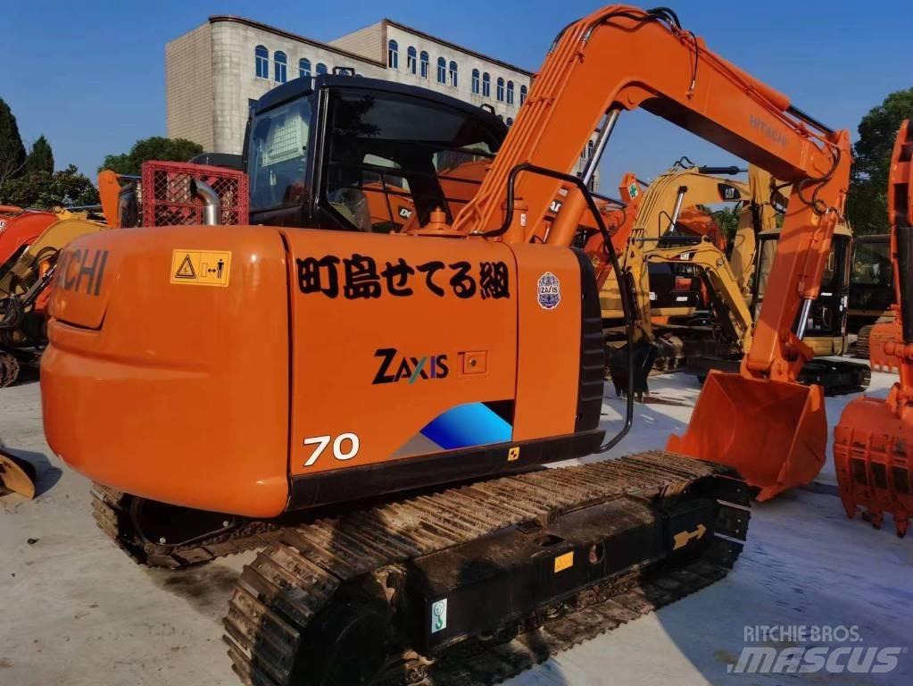 Hitachi ZX70 Midi bageri 7t – 12t