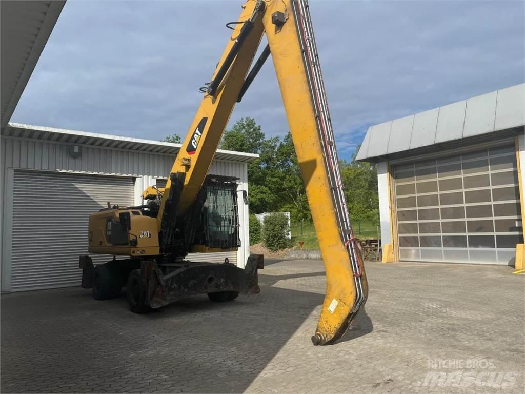 CAT MH3026 Bageri točkaši