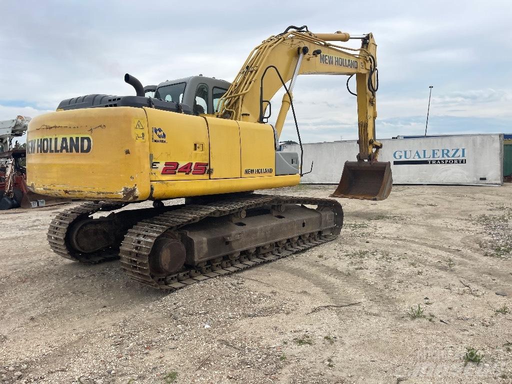 New Holland 245B Bageri guseničari