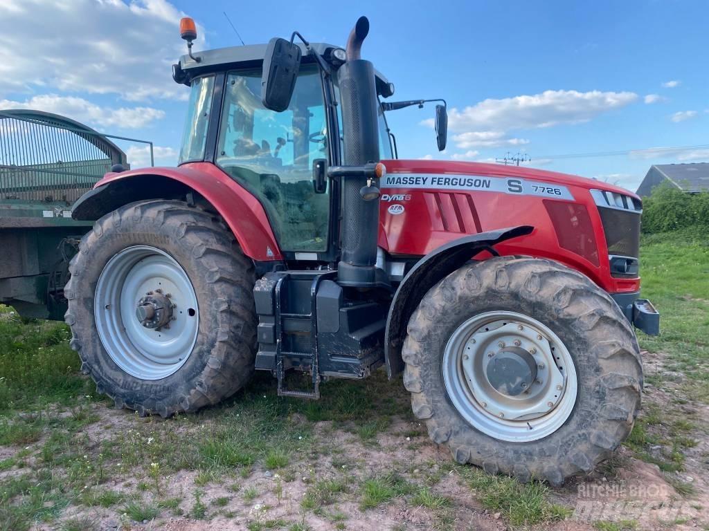Massey Ferguson 7726 Traktori